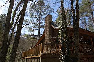 Pigeon Forge Secluded Cabin Surrounded by Woods