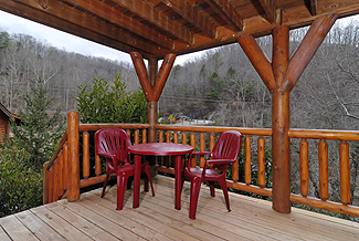 pigeon river cabin with large deck