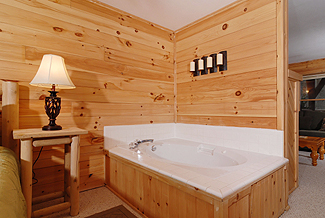 pigeon forge cabin jacuzzi