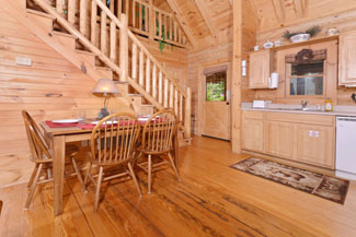 Pigeon Forge Cabin Getaway Convenient to the Parkway