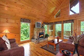 Pigeon Forge Log Cabin Living Room with large cathedral ceilings 