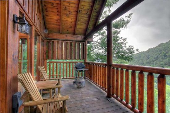 Pigeon Forge Cabin with outdoor wooded area with a side Mountain View