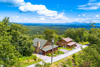 Tennessee Vacation One Bedroom Plus Loft Cabin Rental-Mountain View