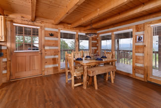 Tennessee Vacation Cabin Rental Dining Room Area that seats 6 overlooking a mountain view