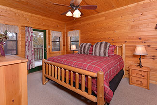 Pigeon Forge Cabin Lower Level Cabin Bedroom