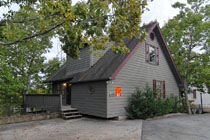 Pigeon Forge Chalet Rental Convenient to Pigeon Forge-Gatlinburg-Great Smoky Mountains