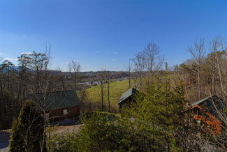Pigeon Forge Cabinw ith a Downtown Pigeon Forge Mountain View