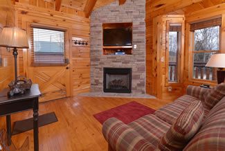 Pigeon Forge Vacation Cabin Rental Convenient to the Pigeon Forge Parkway