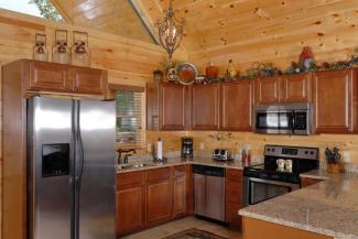 Pigeon Forge Cabin Rental With Fully Equipped Kitchen