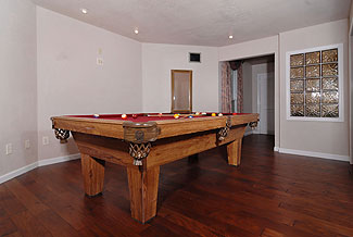 pool table 