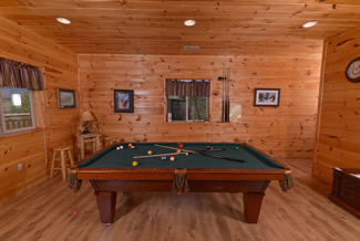 Pigeon Forge Cabin Gameroom Area