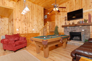 Pigeon Forge Seven Bedroom Cabin Gameroom