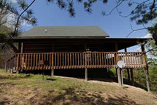 Angels Nest one bedroom plus loft bedroom cabin on Bluff Mountain