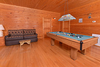 Pigeon Forge Cabin Rental Lower Level Gameroom