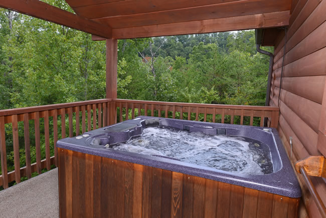 Pigeon Forge Cabin Rental Hot Tub