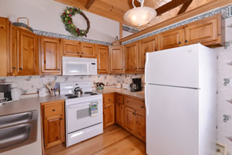 Pigeon Forge Cabin Rental Fully Equipped Kitchen Area