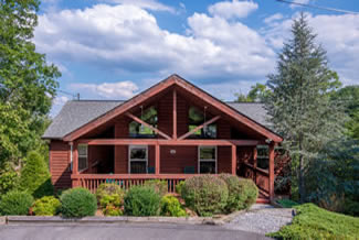 Pigeon Forge Four Bedroom Chalet Rental Comfortable Family Retreat Cabin Rental