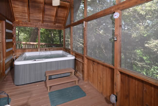 Pigeon Forge Secluded Cabin Rental with a Screened in Porch with Hot Tub