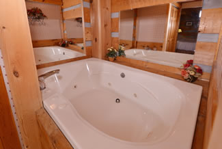 Pigeon Forge Vacation Cabin Rental Large Whirlpool