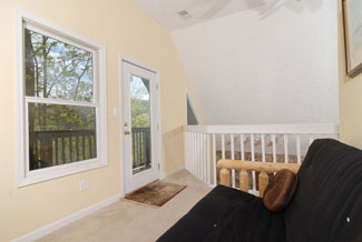 Pigeon Forge Upper Level Living Room Area