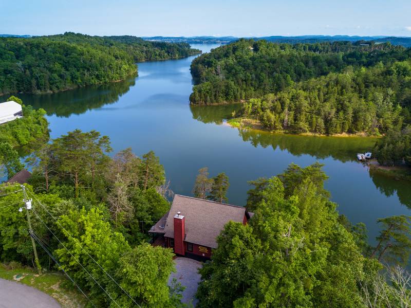 Two Bedroom Lake Front Cabin Rental Hot Tub Private Dock