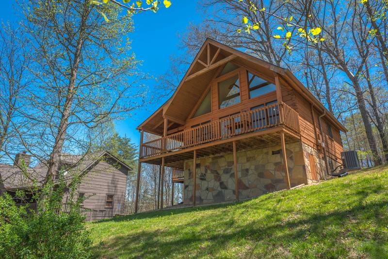 Pigeon One Bedroom Plus Loft Cabin Rental Pool Table Foosball