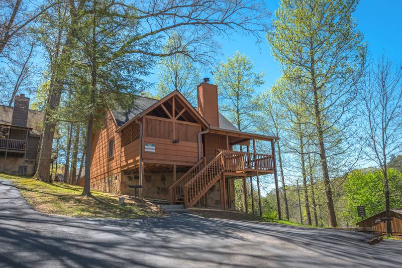 Pigeon One Bedroom Plus Loft Cabin Rental Pool Table Foosball