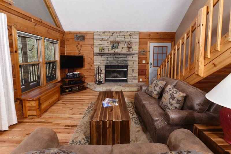 Pigeon One Bedroom Plus Loft Cabin Rental Pool Table Foosball