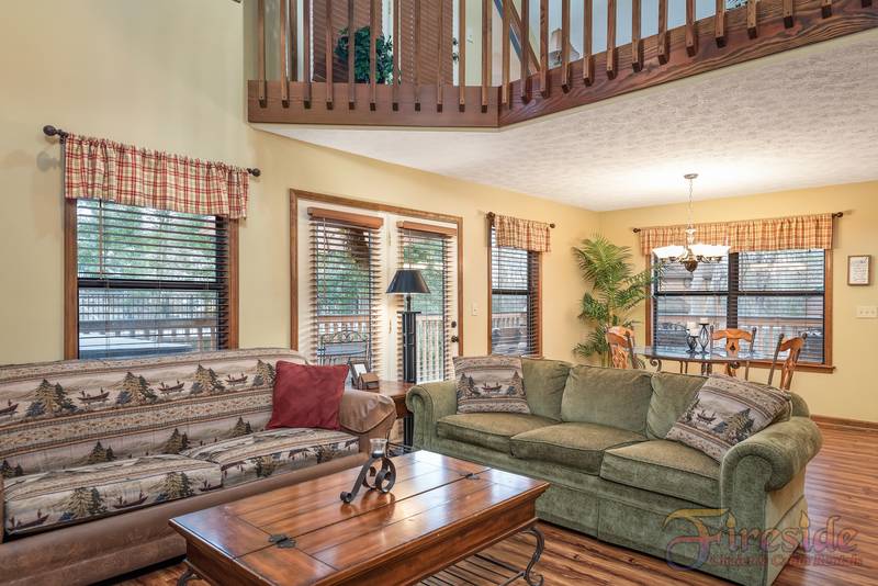 SMOKY MOUNTAIN DREAM Woodridge 2 Bedroom Pigeon Vacation Cabin Rental