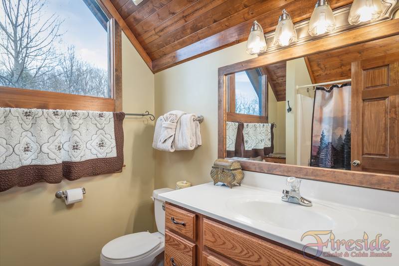 SMOKY MOUNTAIN DREAM Woodridge 2 Bedroom Pigeon Vacation Cabin Rental