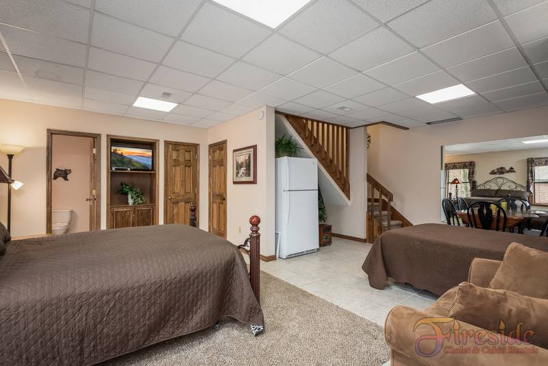 SMOKY MOUNTAIN DREAM Woodridge 2 Bedroom Pigeon Vacation Cabin Rental