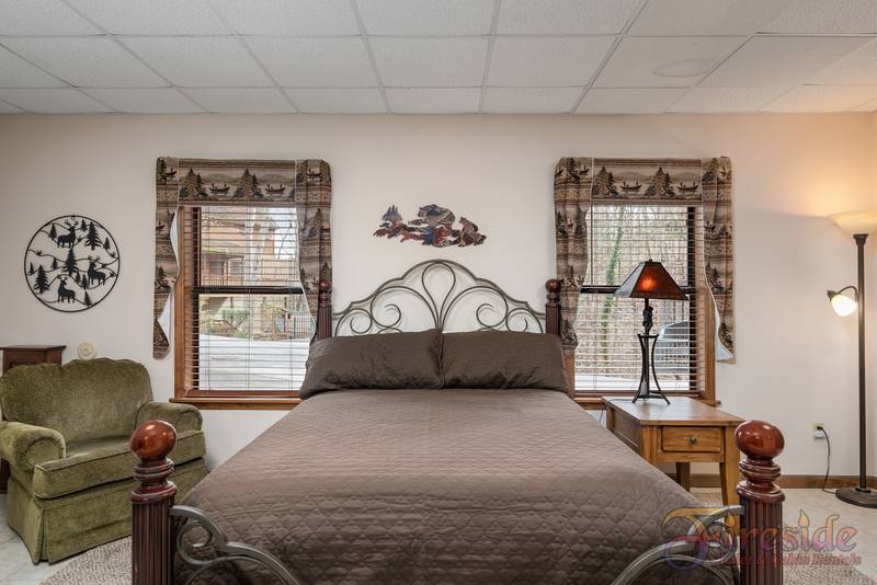 SMOKY MOUNTAIN DREAM Woodridge 2 Bedroom Pigeon Vacation Cabin Rental