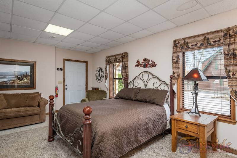 SMOKY MOUNTAIN DREAM Woodridge 2 Bedroom Pigeon Vacation Cabin Rental