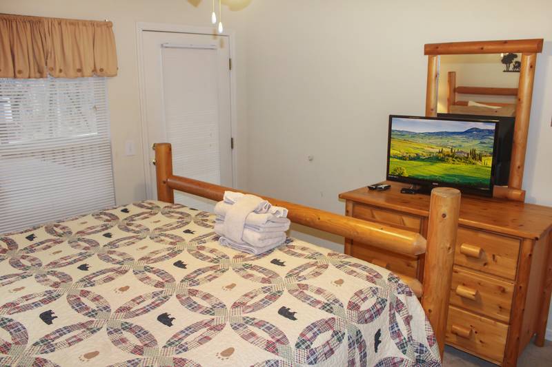 Grand River Canyon Pigeon River Cabins