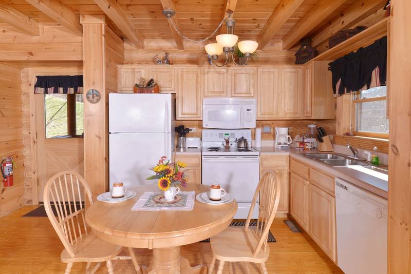 Pigeon Forge Fully Equipped Kitchen with a Seating Area