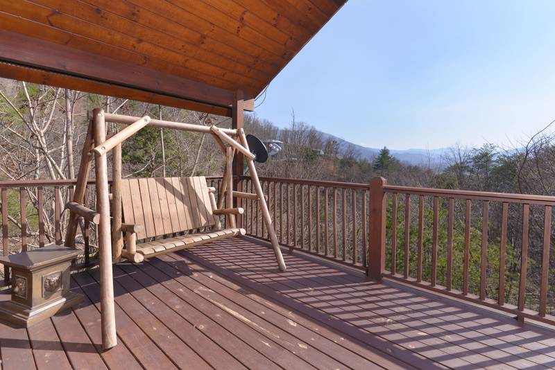 Enjoy Morning Coffee Secluded One Bedroom Mountain View Cabin Rental