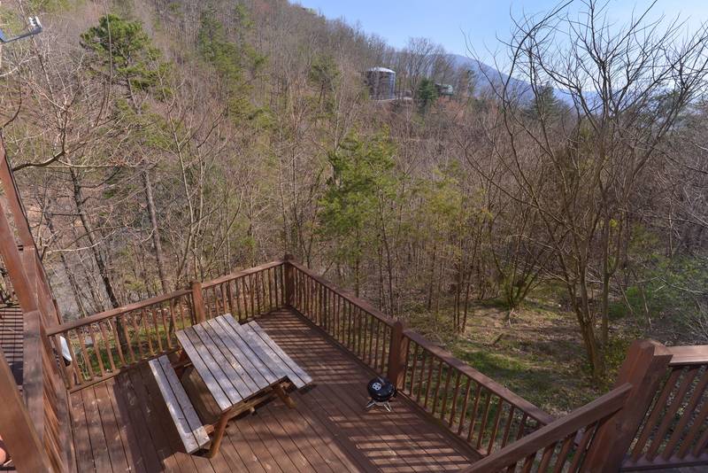 Pigeon Forge Picnic Area Porch Overlooking Smoky Mountain View