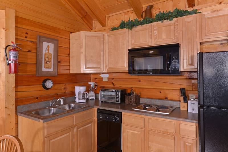  Cabin in Pigeon forge with Kitchenette 