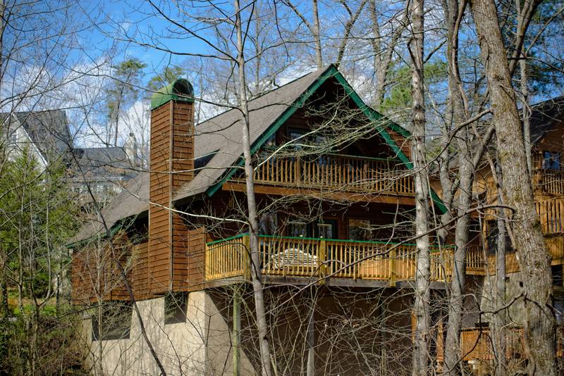 Pigeon Forge Two Bedroom Swimming Pool Access Cabin Rental