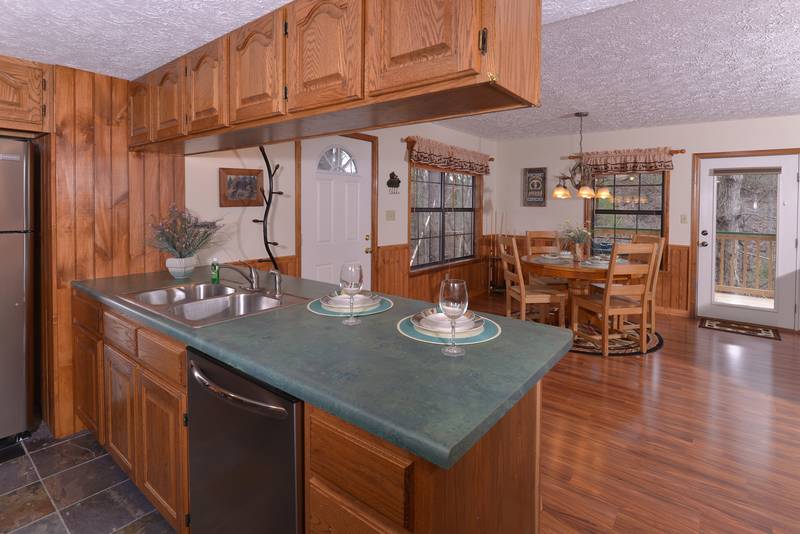 Two Bedroom Cabin Rental Dinning Seats at the Kitchen Bar