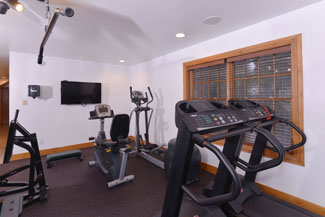 Pigeon Forge Resort Area that Features Treadmiles and Television-The Preserve Resort