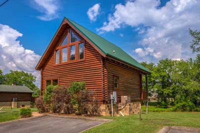 River Cabin parking area