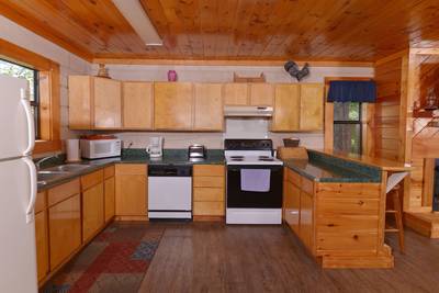 Serenity Ridge fully furnished kitchen