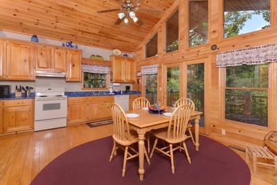 Allen's Hideaway fully furnished kitchen