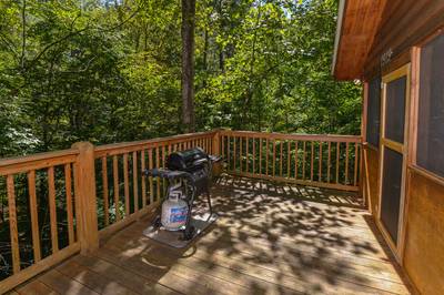 Deer to Dream main level side deck with gas grill