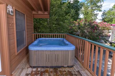 Blackberry Ridge hot tub