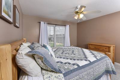 Rocky Top Chalet bedroom 1 with queen size bed