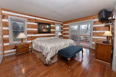 Pleasant View bedroom one with king size bed