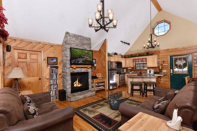 A Beary Good Time living room with gas fireplace