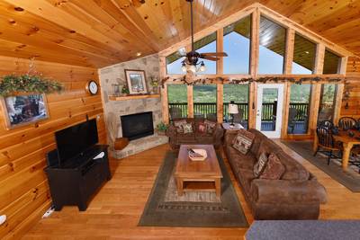 Getaway Mountain Lodge living room with floor to ceiling windows